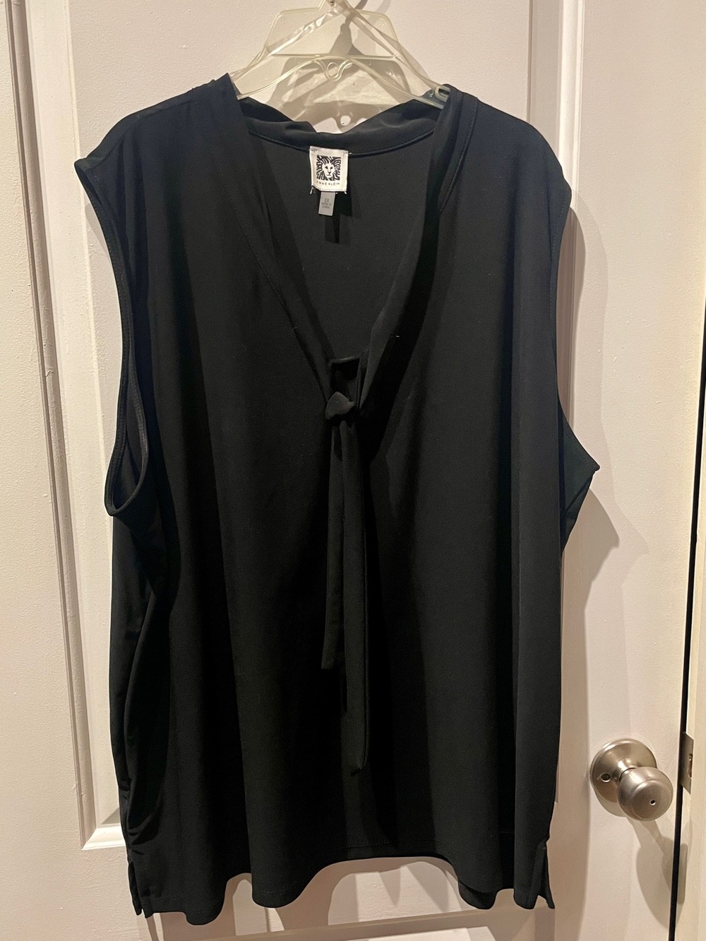Anne Klein Black Sleeveless Tie-Neck Blouse